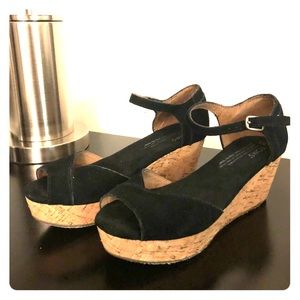 Black Tom’s Wedges